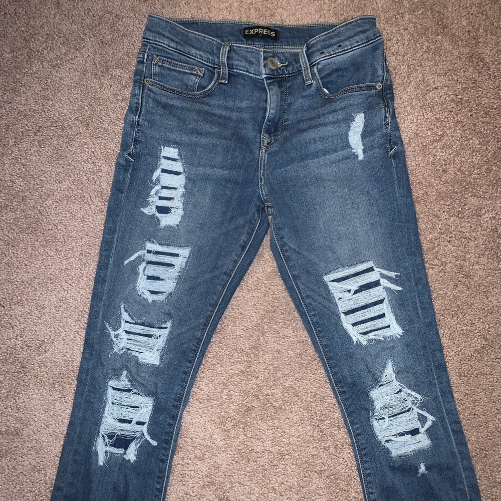 Express Distressed Jeans - Picture 2 of 5